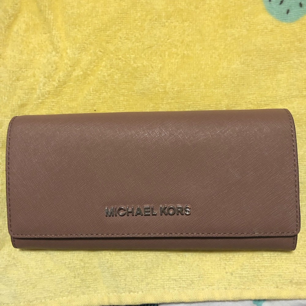 Mauve Michael Kors wallet